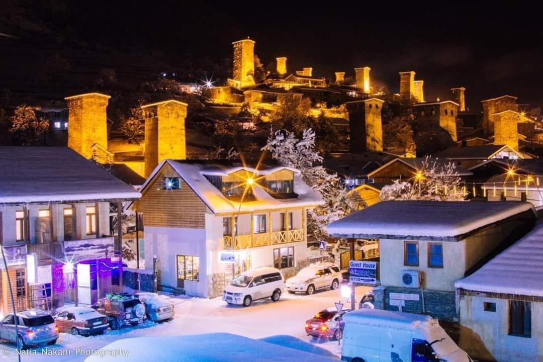 Гостевой дом Guram Baba Местия Экстерьер фото